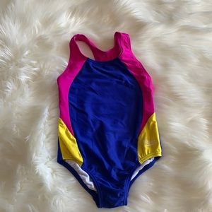 SPEEDO Girls bathing suit! Size 5. NWOT